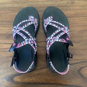 Women’s Size 8 Chacos